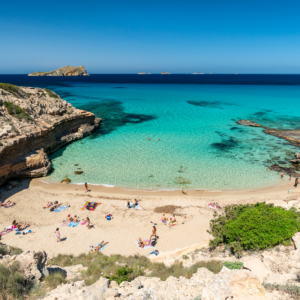 Guía completa de playas en Ibiza: de las más tranquilas a las más fiesteras